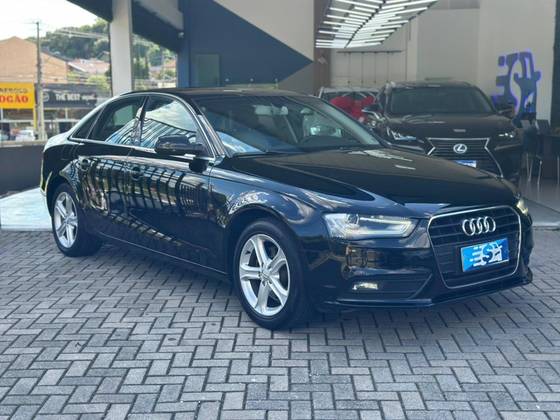 AUDI A4 1.8 TFSI AMBIENTE GASOLINA 4P MULTITRONIC